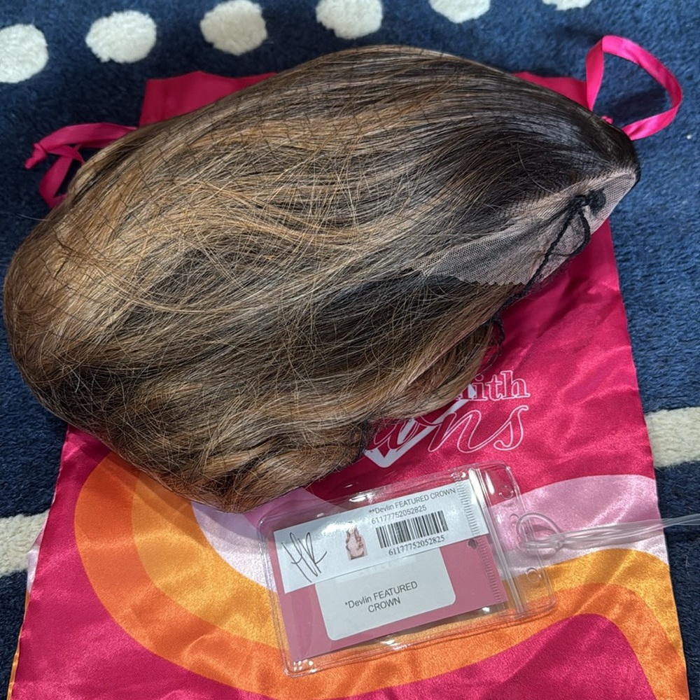 Chelsey Smith Cosmetics Devlin - Picture 11 of 11